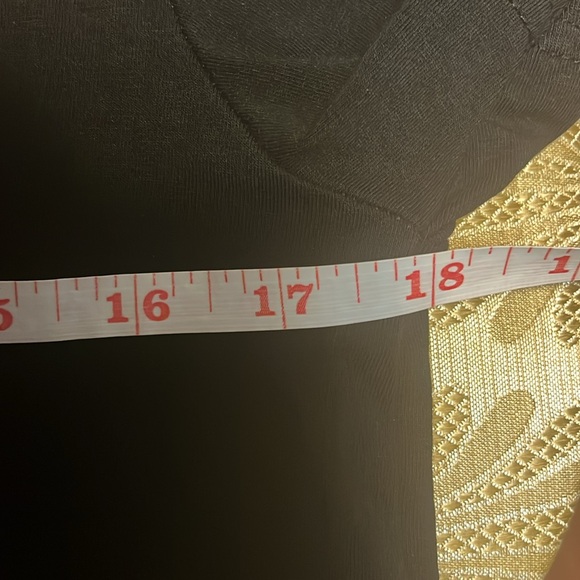 H&M Basic Fine Cotton Stretch Men’s V-Neck Black T-Shirt Size Medium NWOT $ - Picture 7 of 7